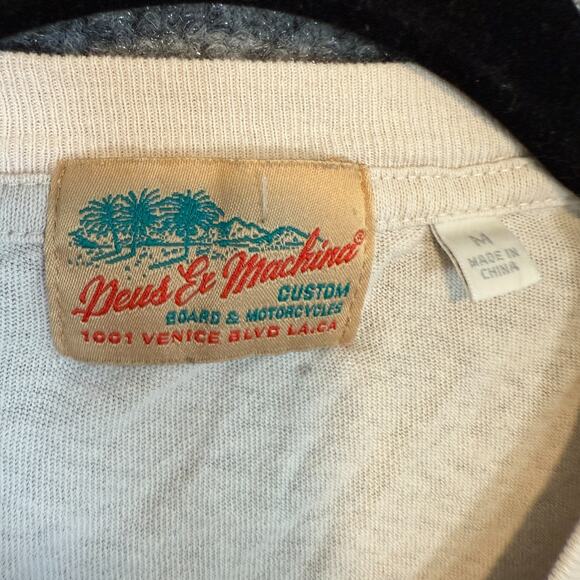 Dues Ex Machina Shirt Adult Medium White Pocket Tee Logo Raw Hem Crop Casual - Picture 5 of 12